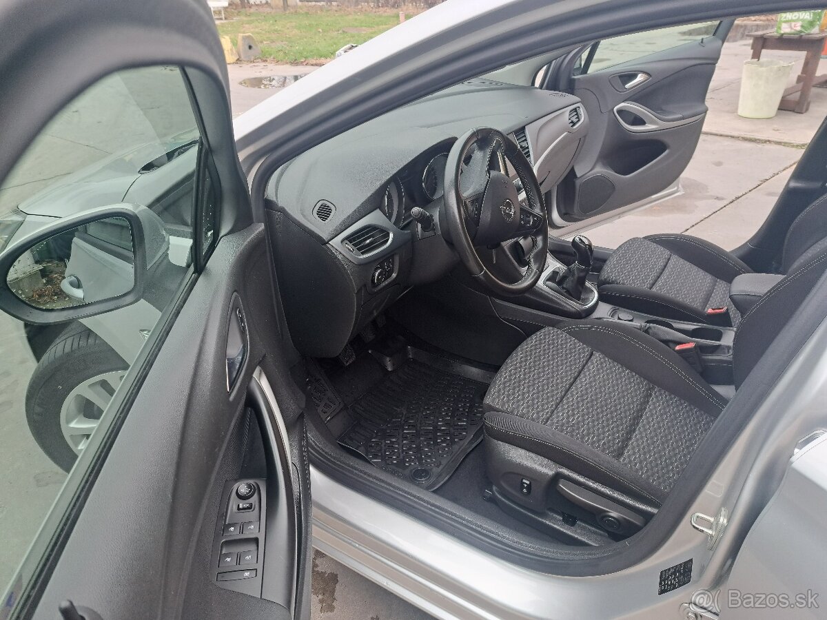 Predám Opel Astra 1.6 cdti rv 2018 - 7