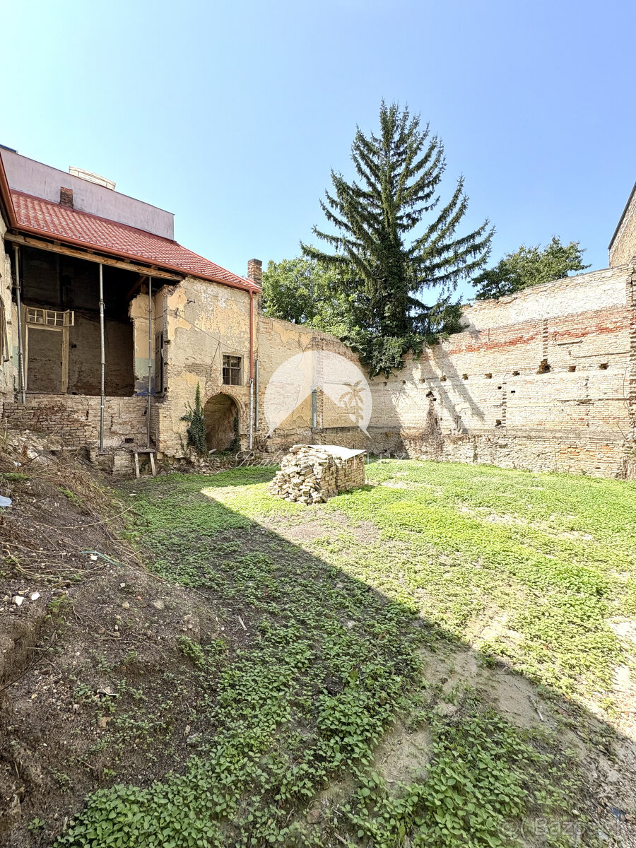 EXKLUZÍVNE IBA U NÁS Reality KOMPLEX s.r.o. vám ponúka n - 7