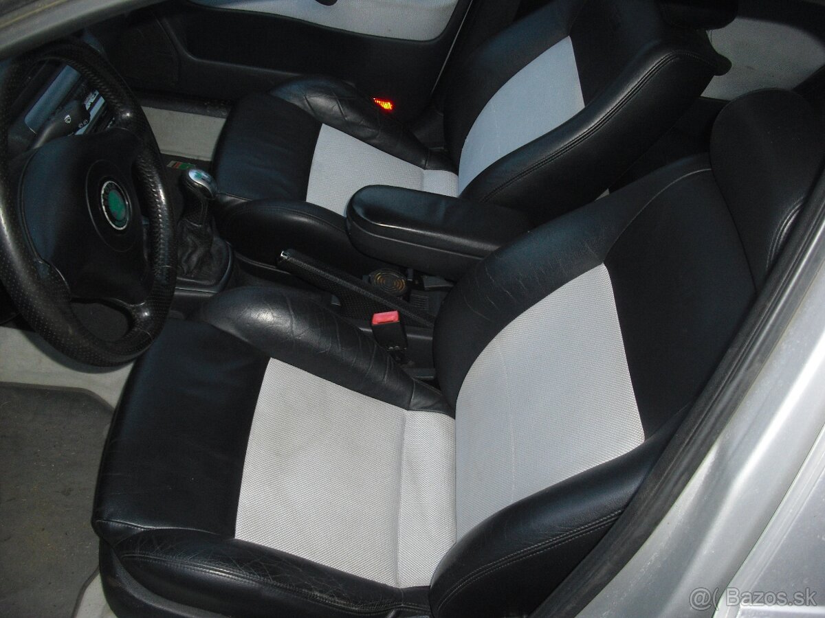 Skoda Octavia 1.8 T RS1 Kombi - 7