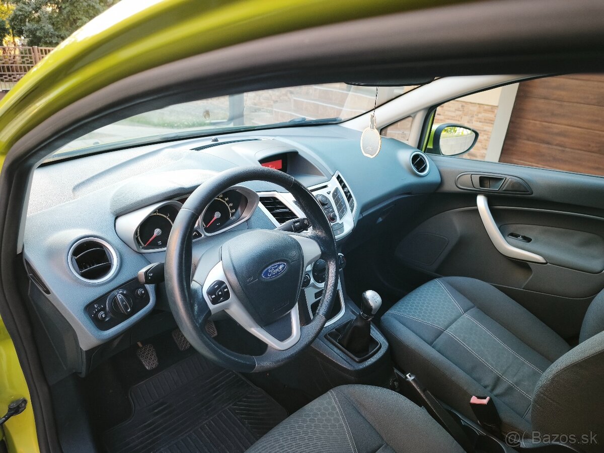 Predám Ford Fiesta 1.25 benzin - 7