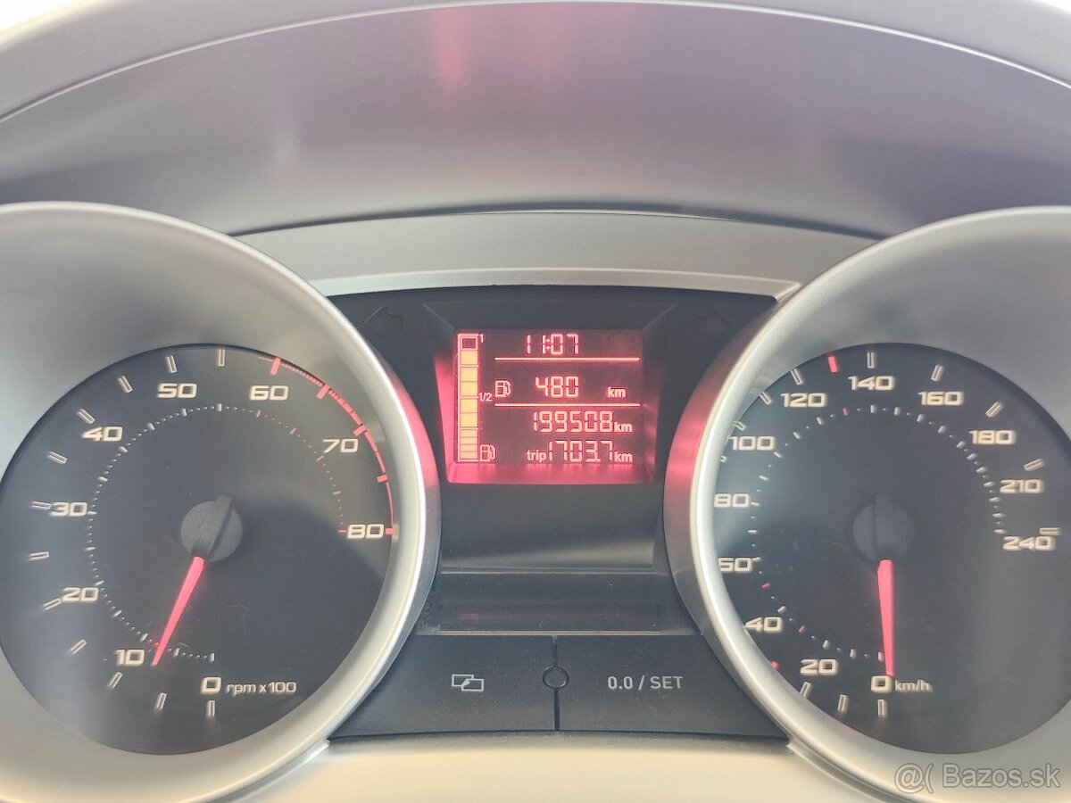 Seat Ibiza 1.6 benzín - 7
