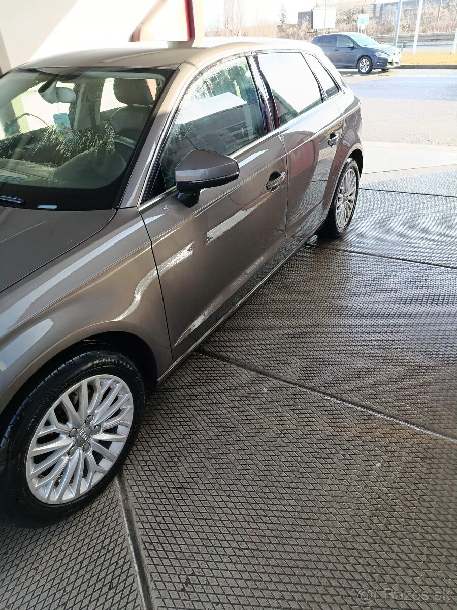 Audi A3 Hatchback 1.6 TDI 77 kW r.v. 2013 - 7