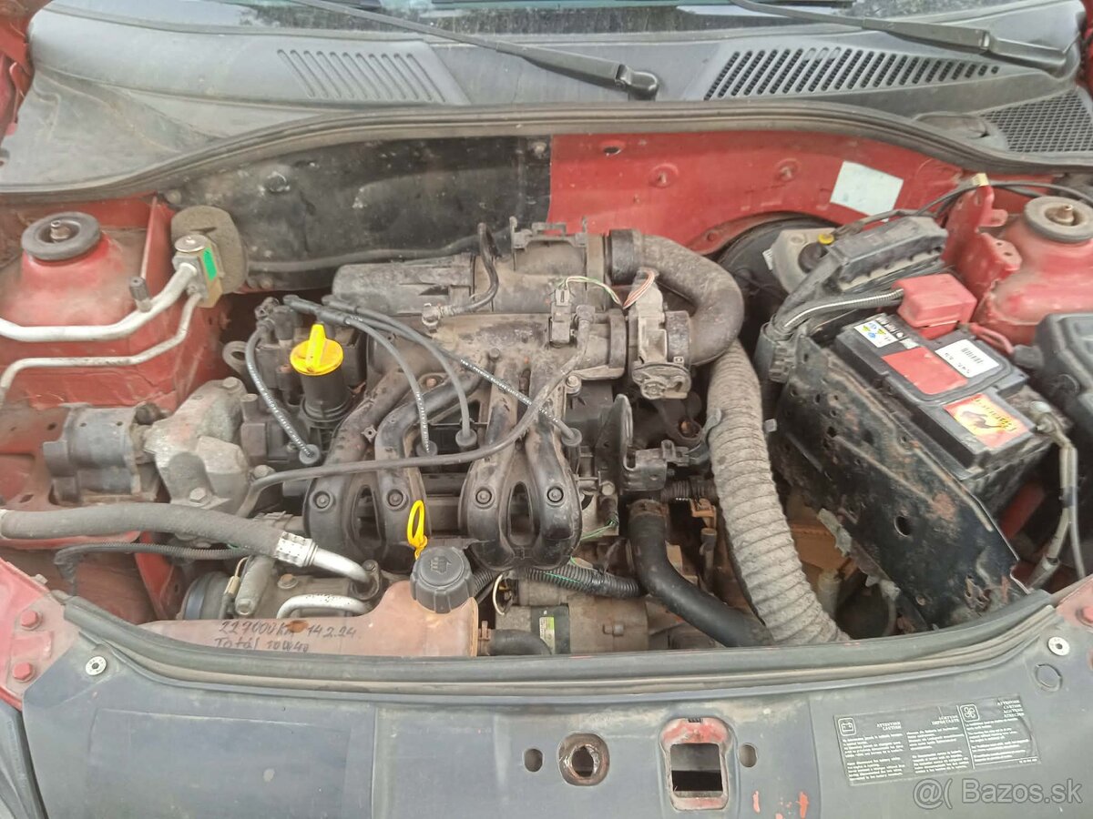 Renault Clio 1,2 - 7
