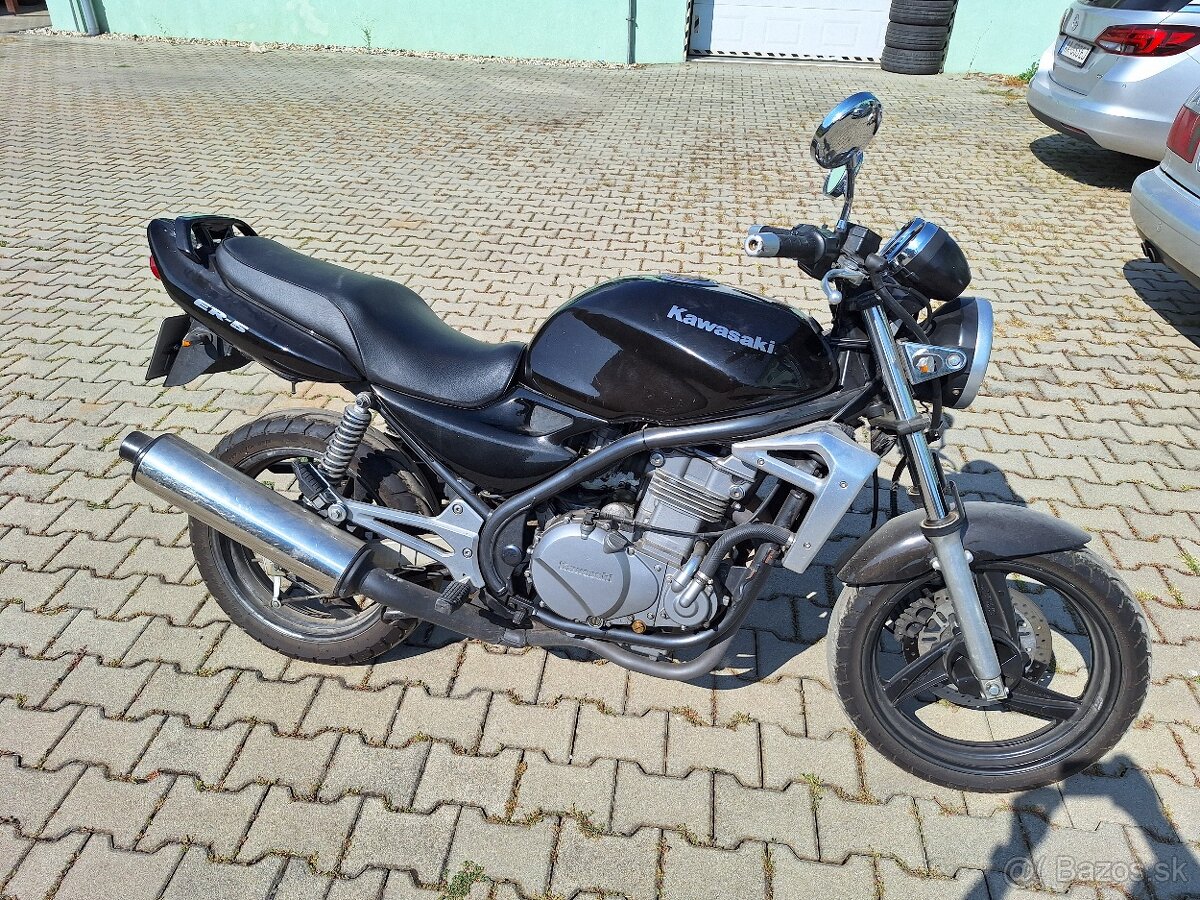 Kawasaki ER500 - 7
