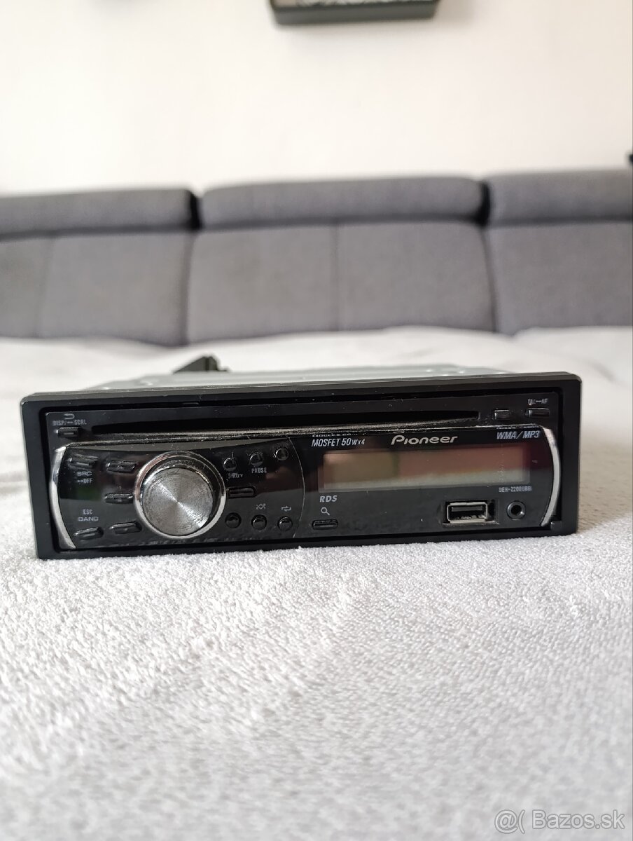 Autorádio Pioneer - 7