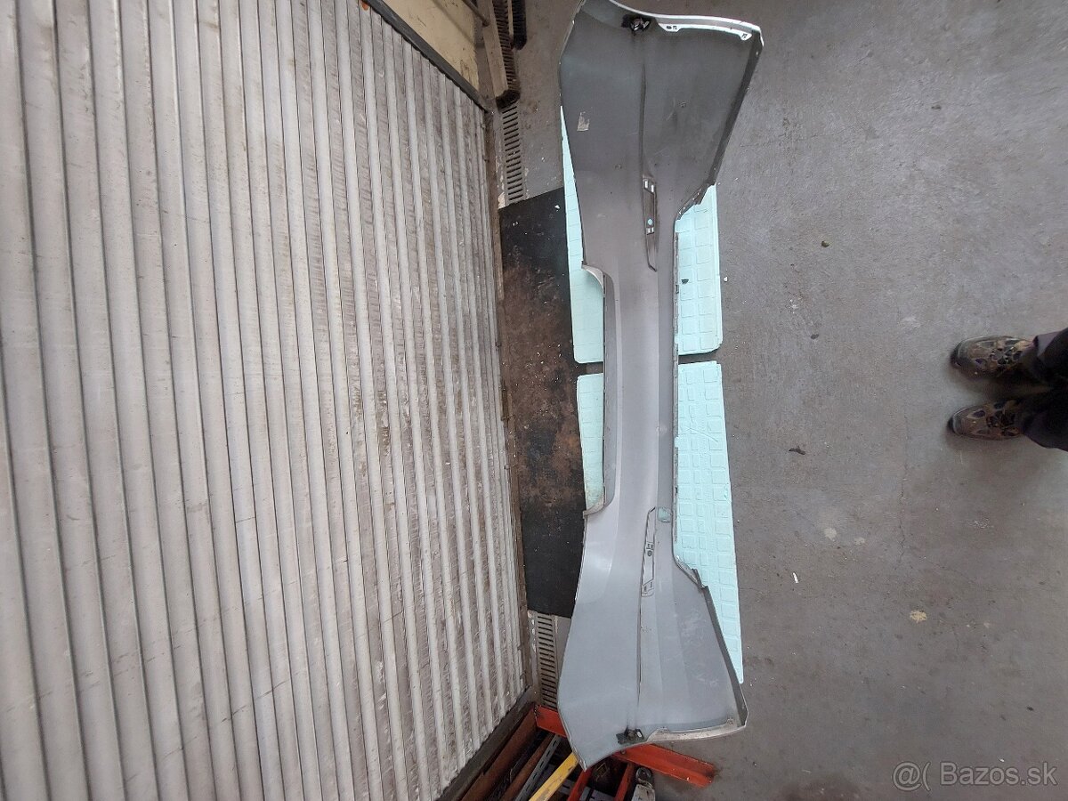 ŠKODA OCTAVIA 3 SEDAN zadný naraznik - 7