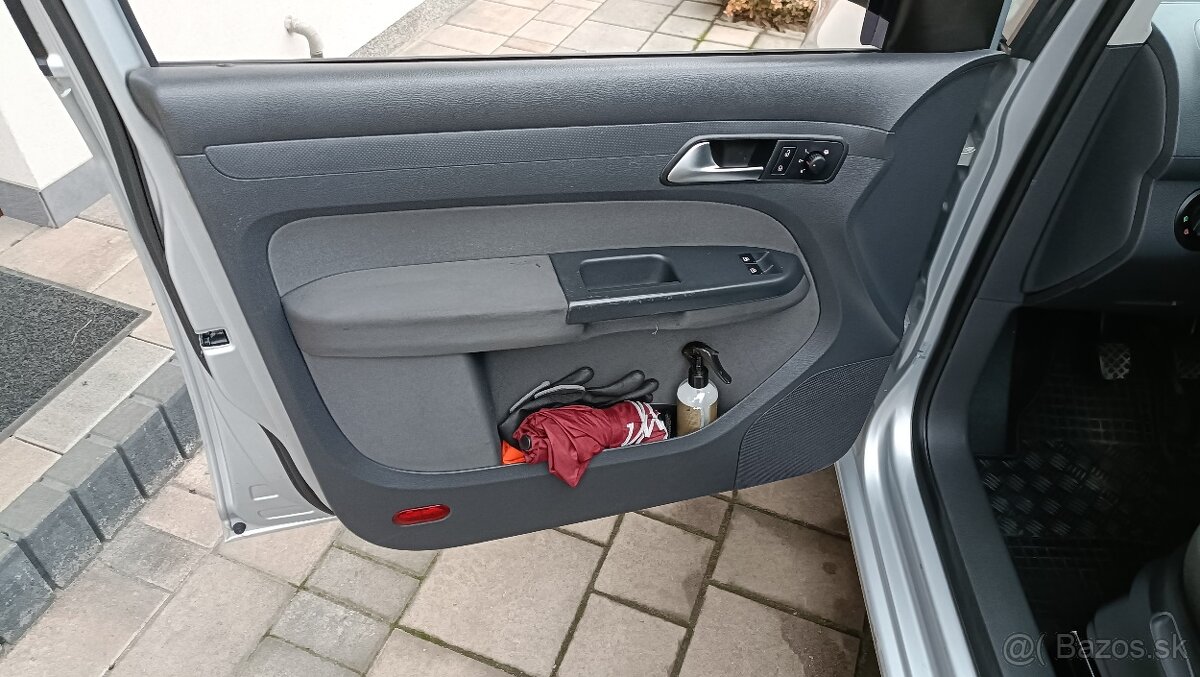 VOLKSWAGEN CADDY MAXI 7 MIEST 2.0 TDI 103 kW ODPOČET DPH - 7