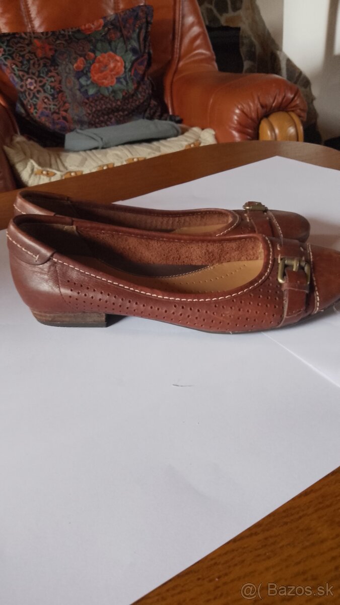Kožené topánky Clarks číslo 3,5 - 7