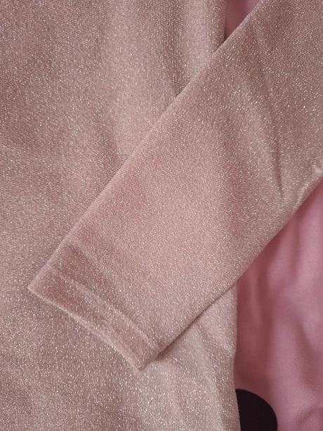 Dámsky bledo ružový rolák so striebornou niťou - 7