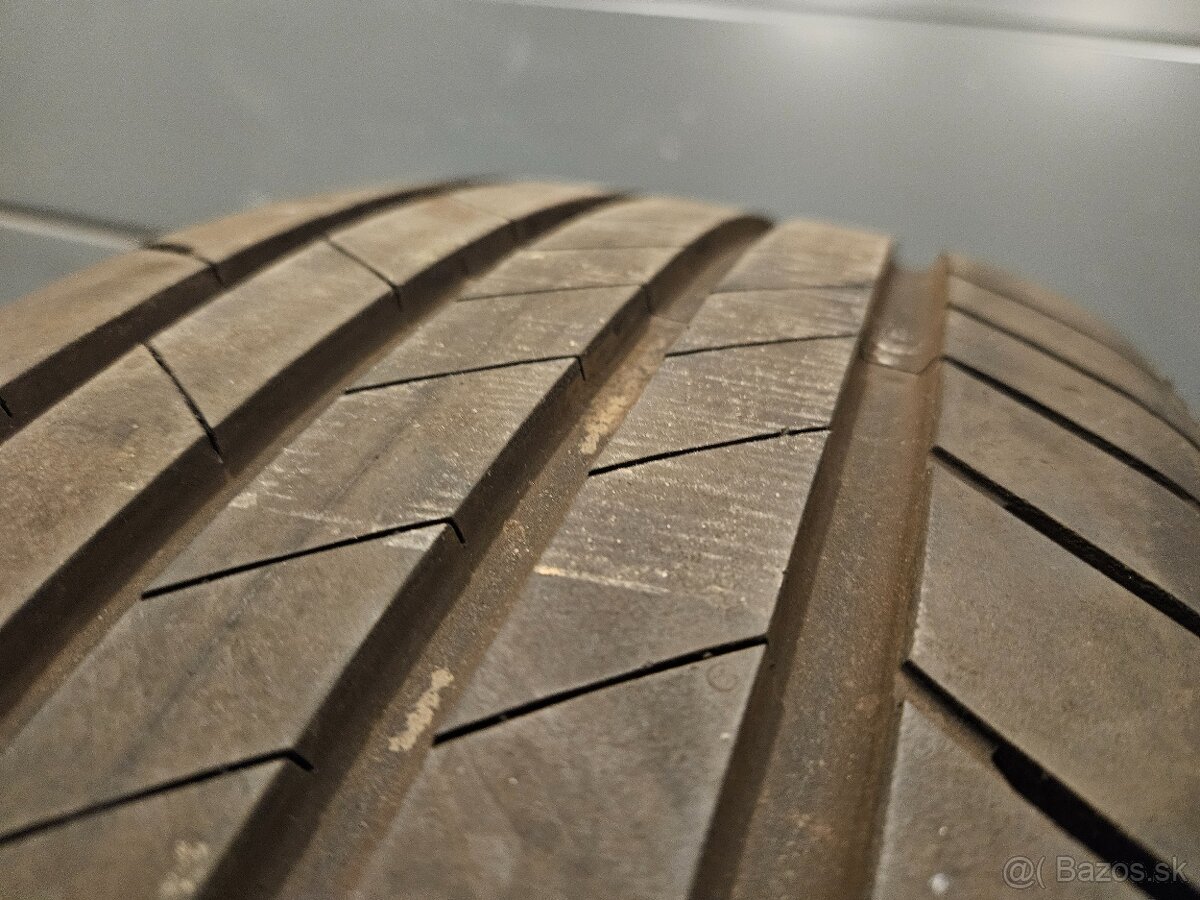 Prakticky nové letné pneumatiky Bridgestone - 235/55 r18 - 7