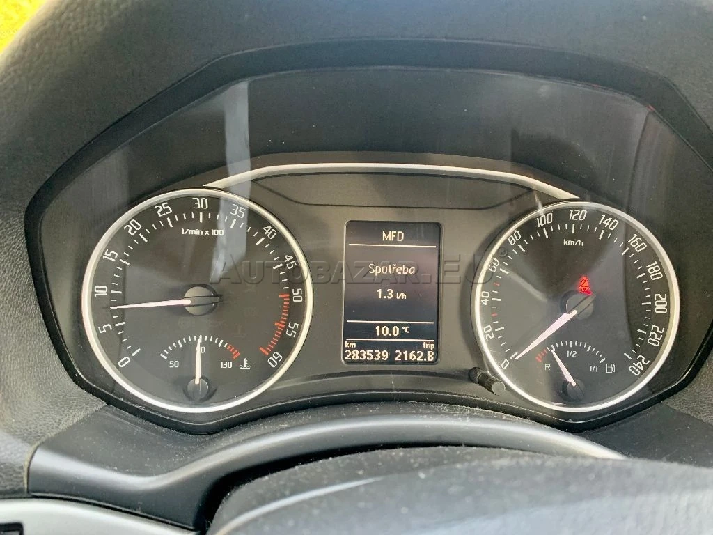 Škoda Octávia Combi 1,6 77 kW, 2012 rok - 7