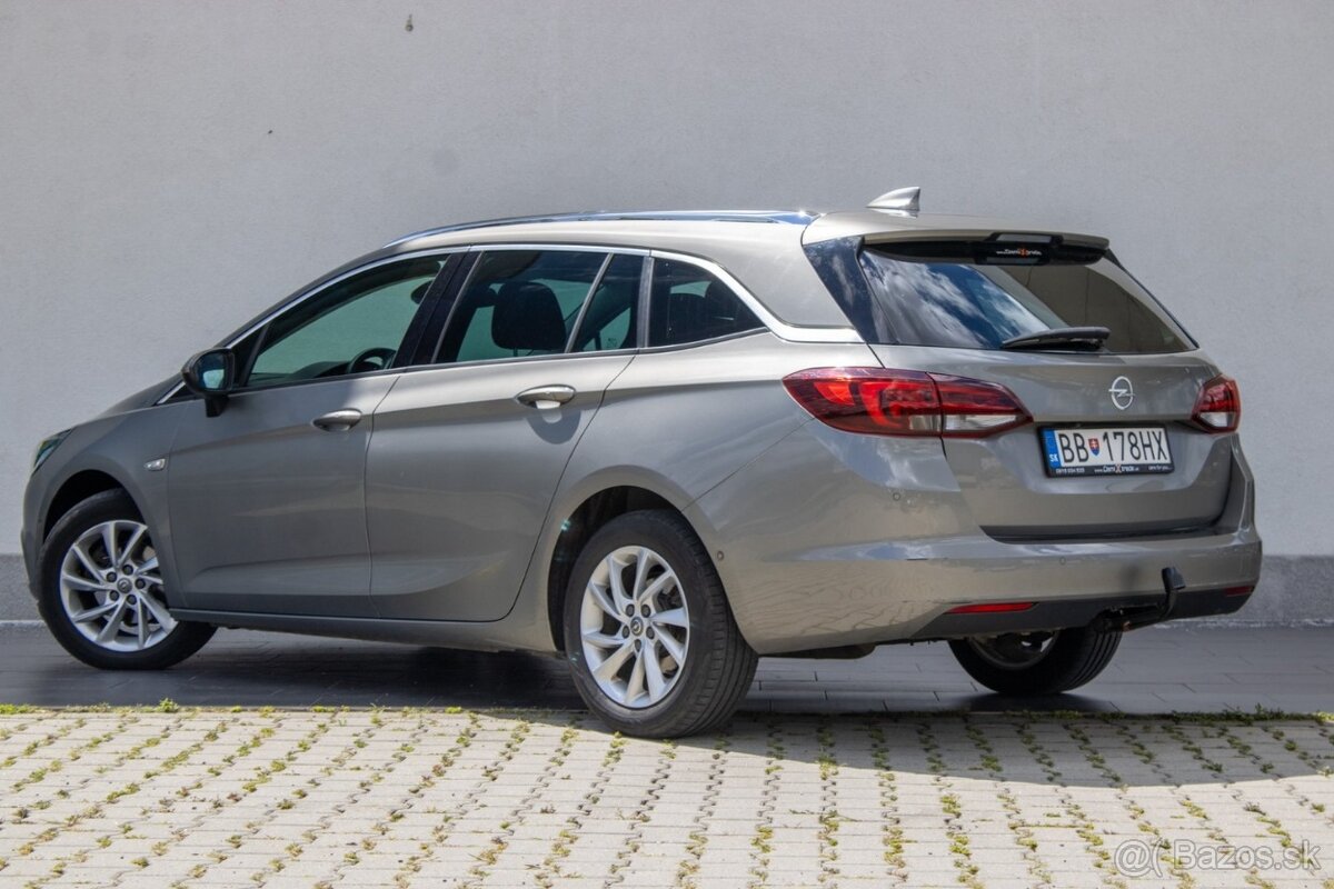 Opel Astra Sport Tourer - 7
