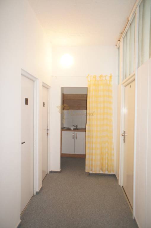 Kancelárie, Drieňová ul., Ružinov, 1 x 12,5 m2 a 1 x 25 m2 - 7