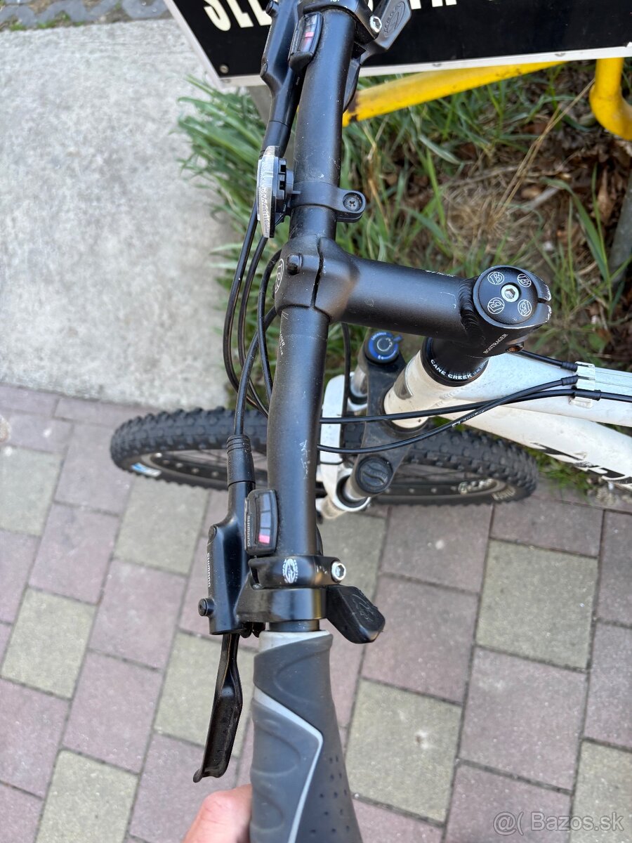 TREK 4500 - 7