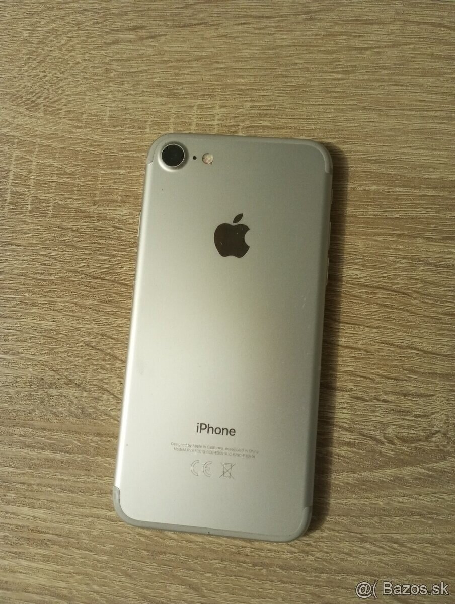 iPhone 7 / 32GB Biely - 7