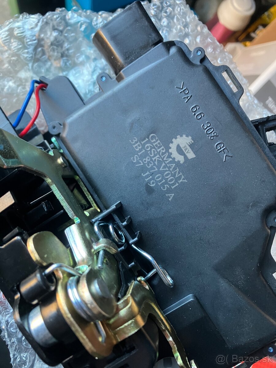 K&N filter SAG + cistiaca sada+ hagusy + zamok dveri - 7