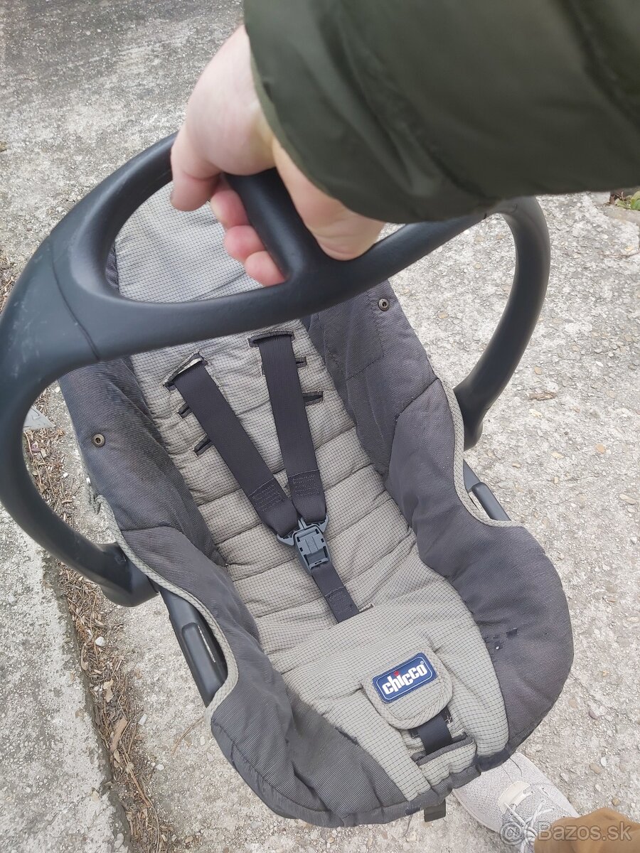 Autosedačka, vajičko Chicco pre dieťa - 7