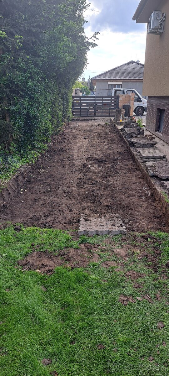 Vypratavanie-Búranie Práce-Výkopové práce - 7