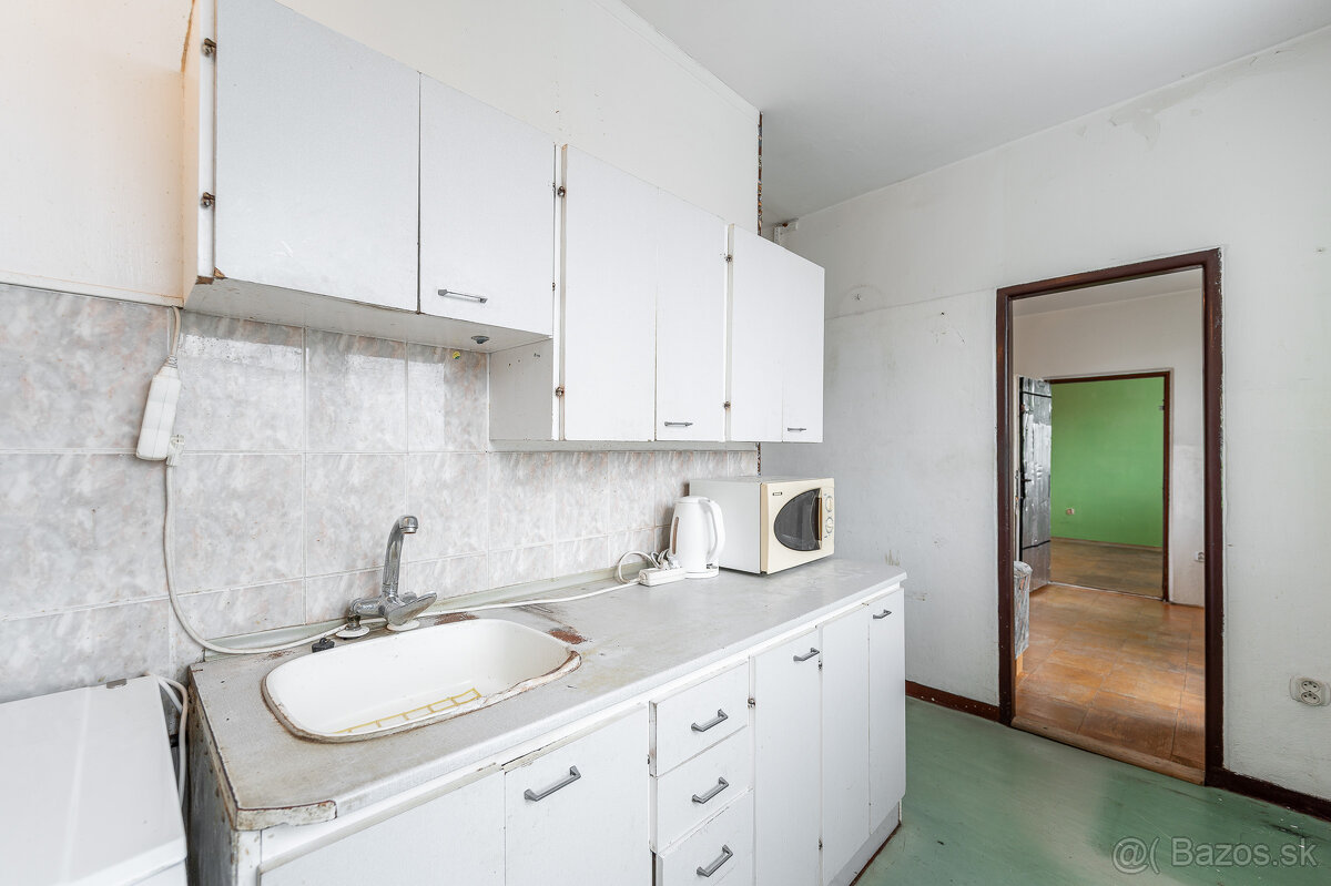 Na predaj 3 izbový byt - Košice, Terasa - 7