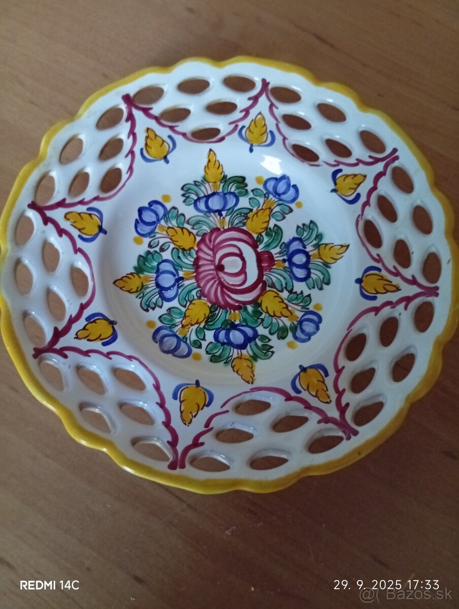 Vázy taniere na stenu cutory - 7