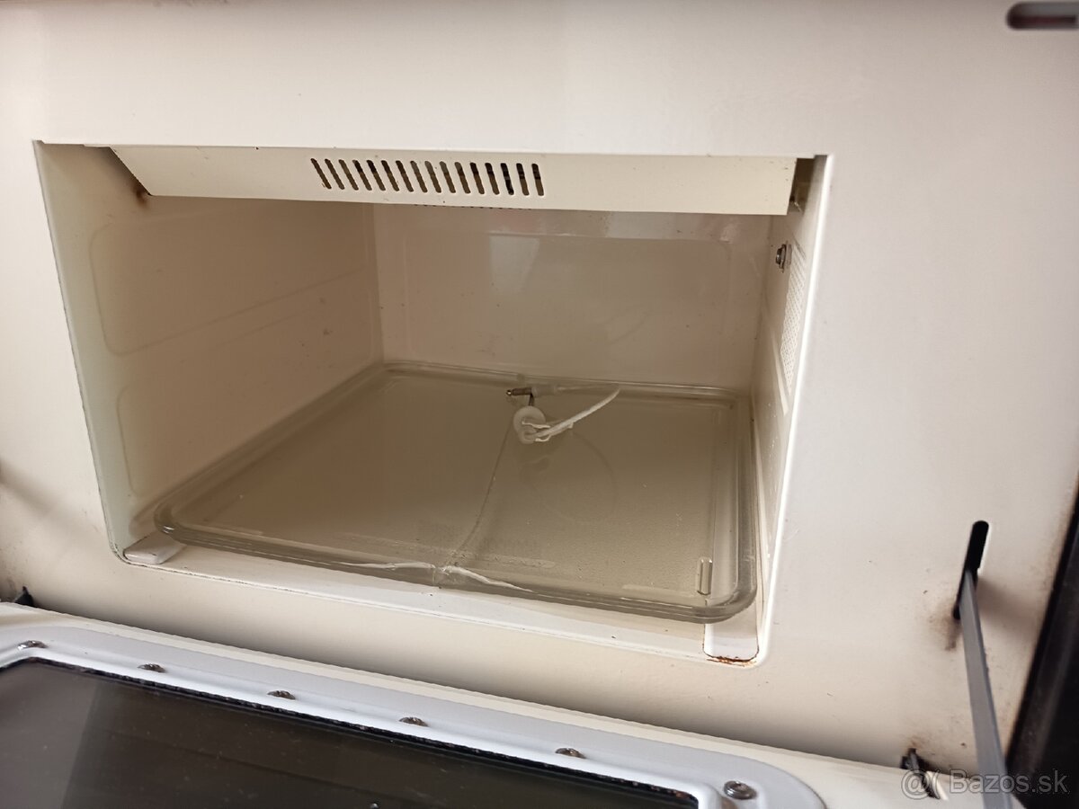 Vstavana rúra na pečenie s mikrovlnkou - 7