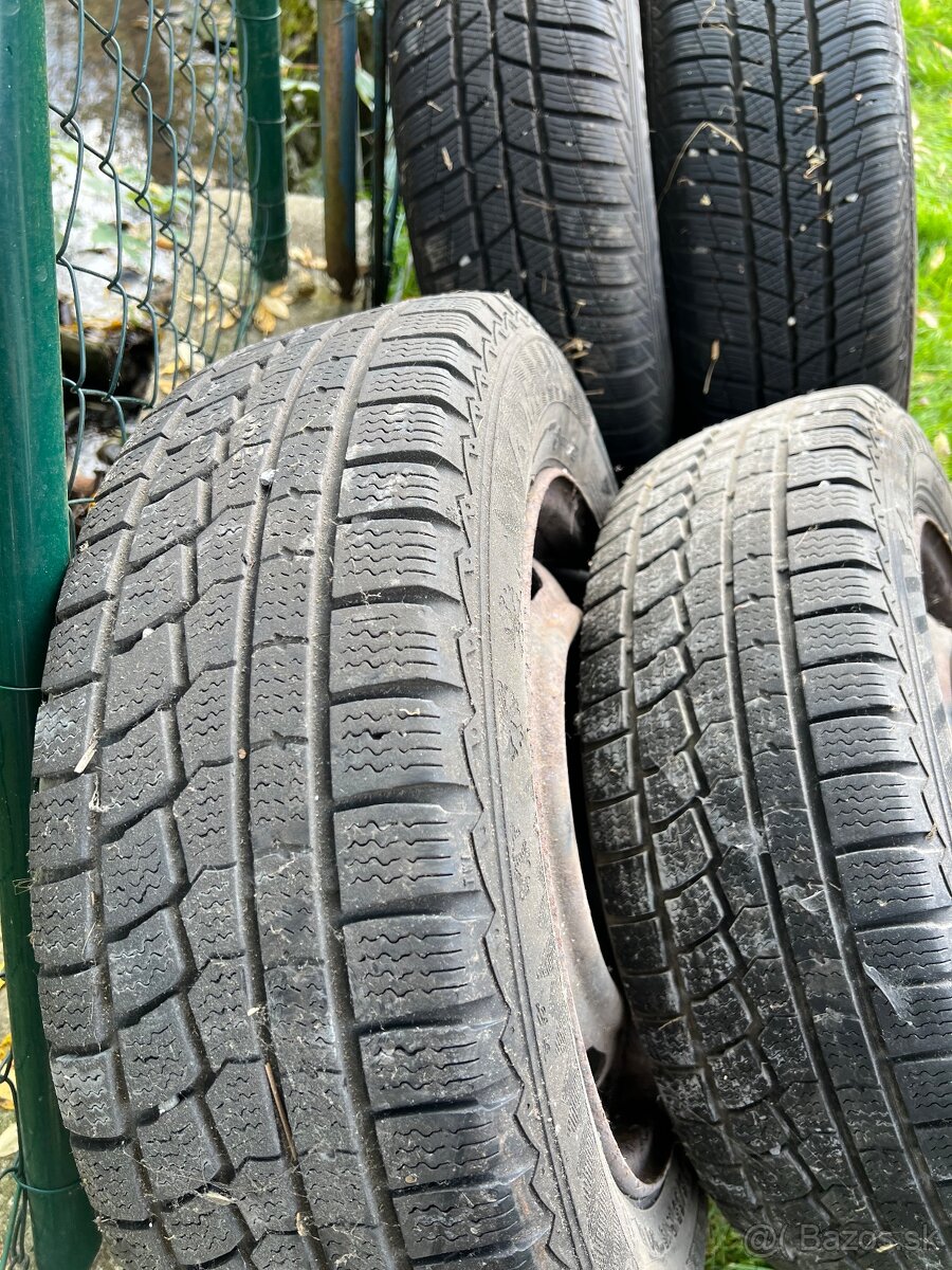 Peugeot kolesa z gumami zimne - 7