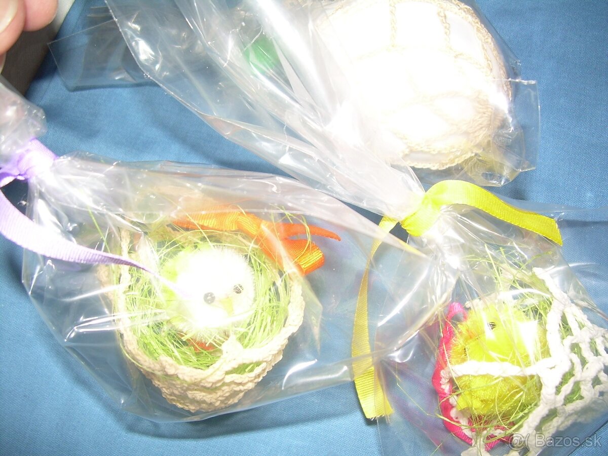 ručně háčkované dekorace - 7