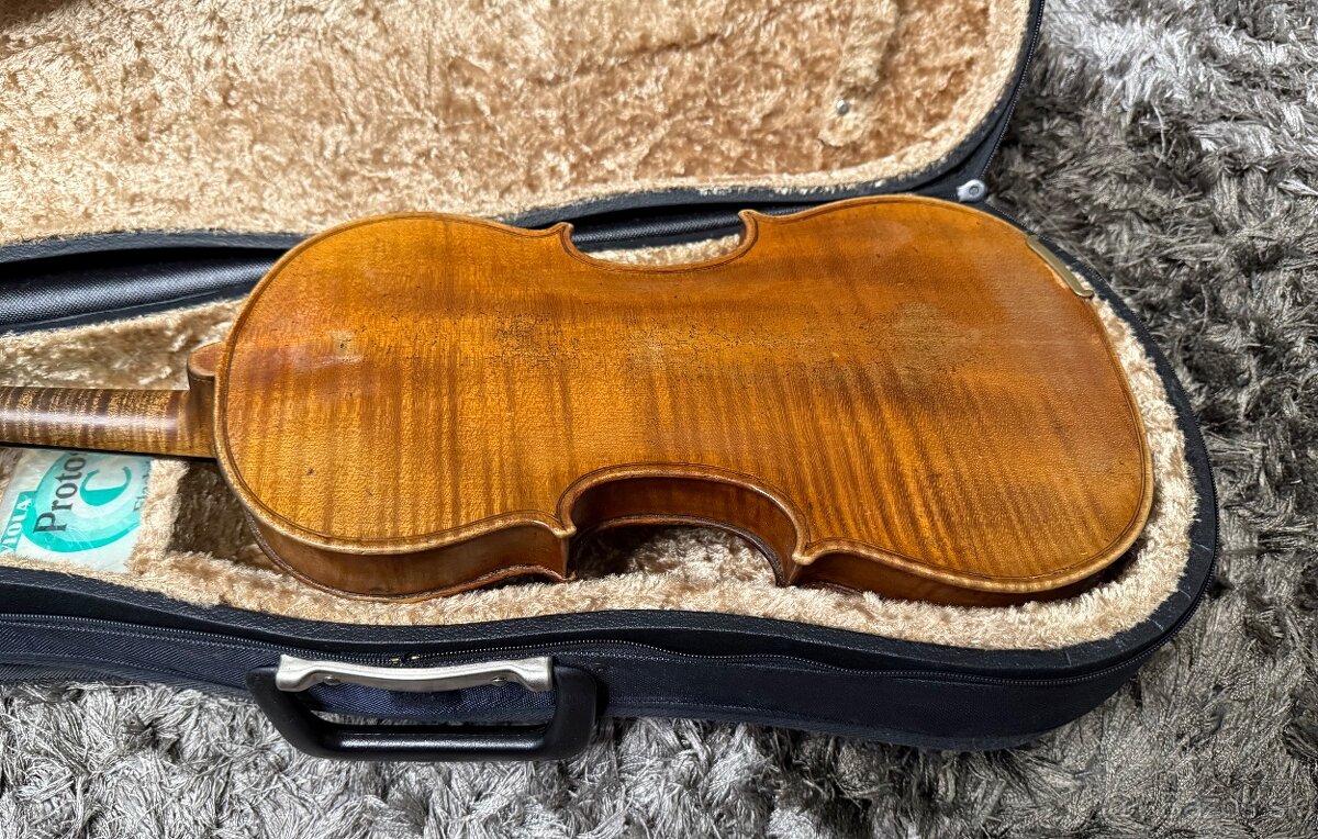 Predám dve husle 4/4 a 3/4 - 7