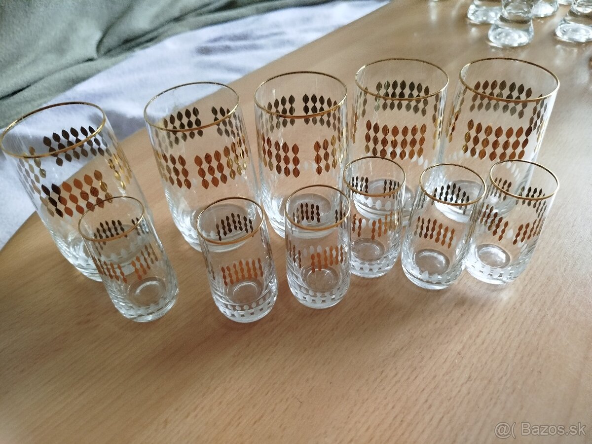 Rôzne vázy, poháriky. - 7