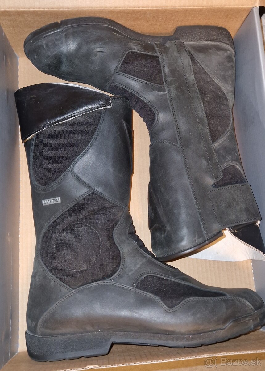 Vanucci a Dainese velk. 44 - 7