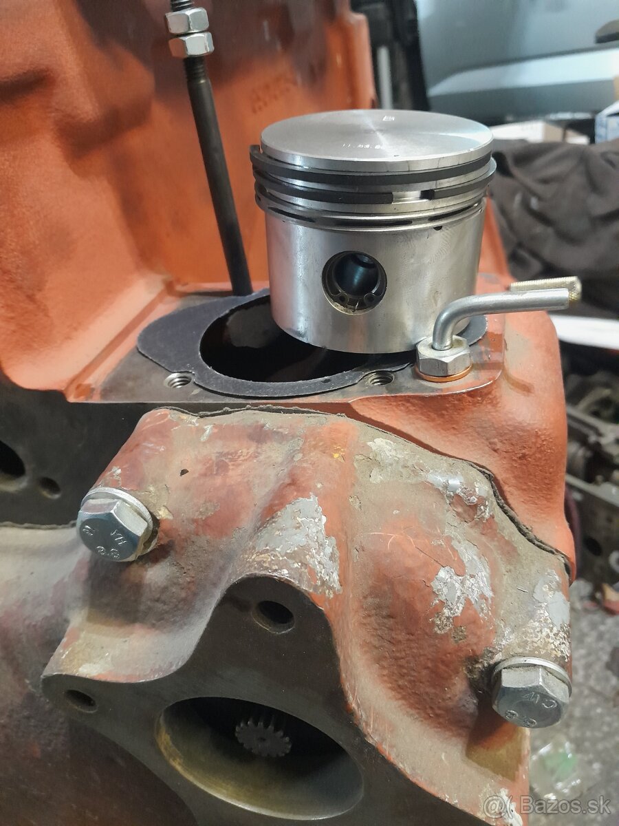 Motor zetor 7211 po go - 7