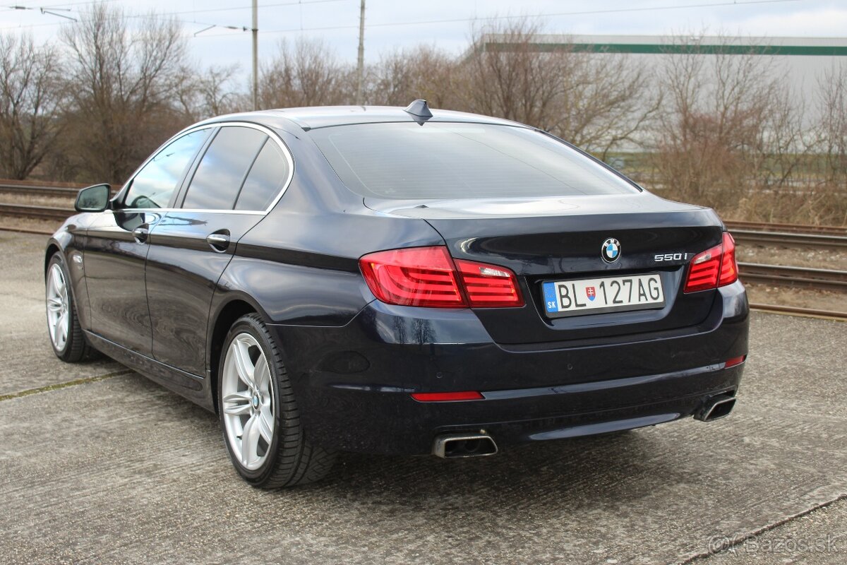 Predám BMW 550i ročník 2010 - 7
