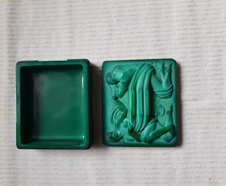 sklo: malachitové, amfora, jantárové, krištál, soška, misa - 7