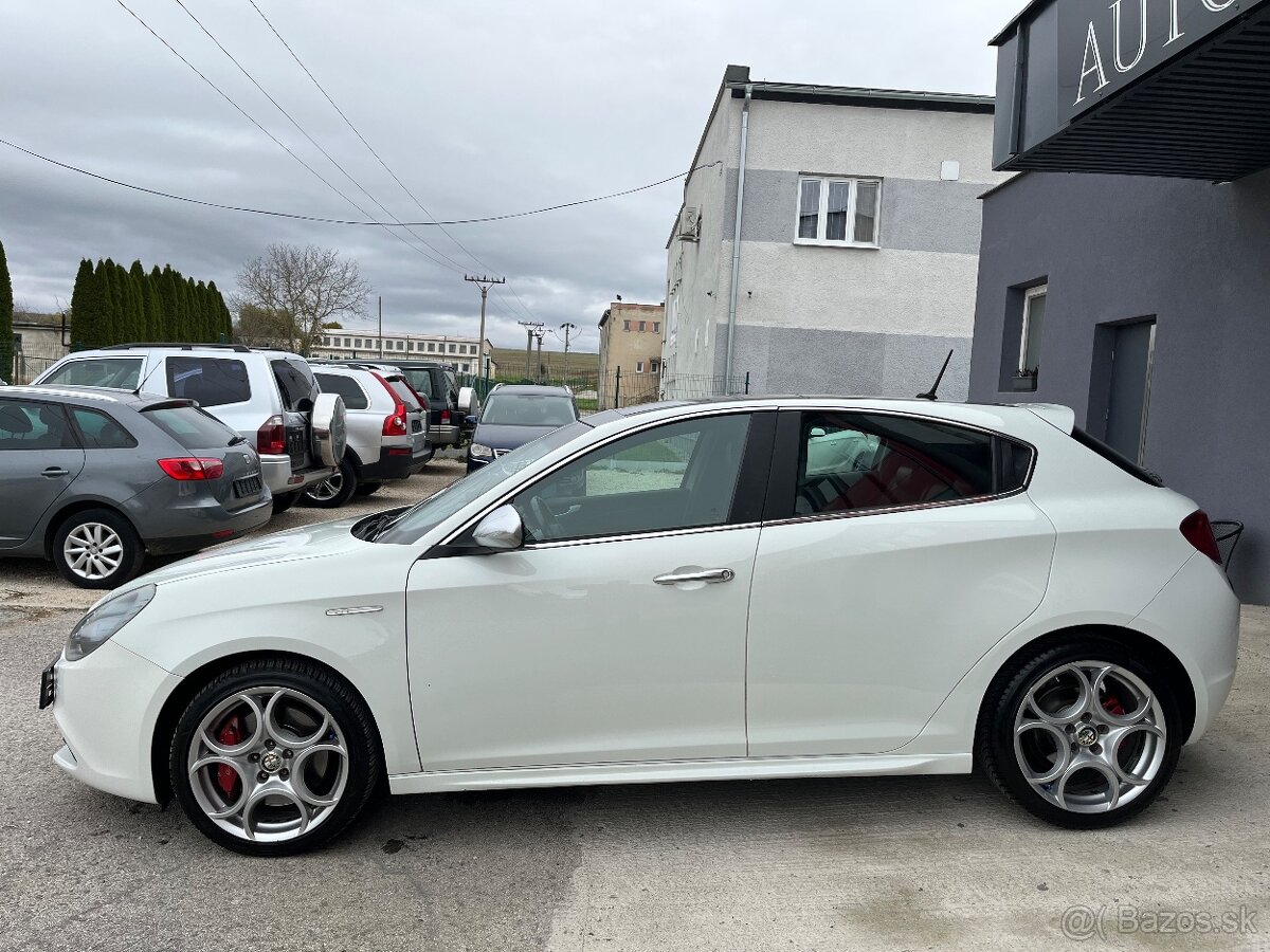 Alfa Romeo Giulietta 1.6 JTDm Šport = 196531km, 2011 = - 7