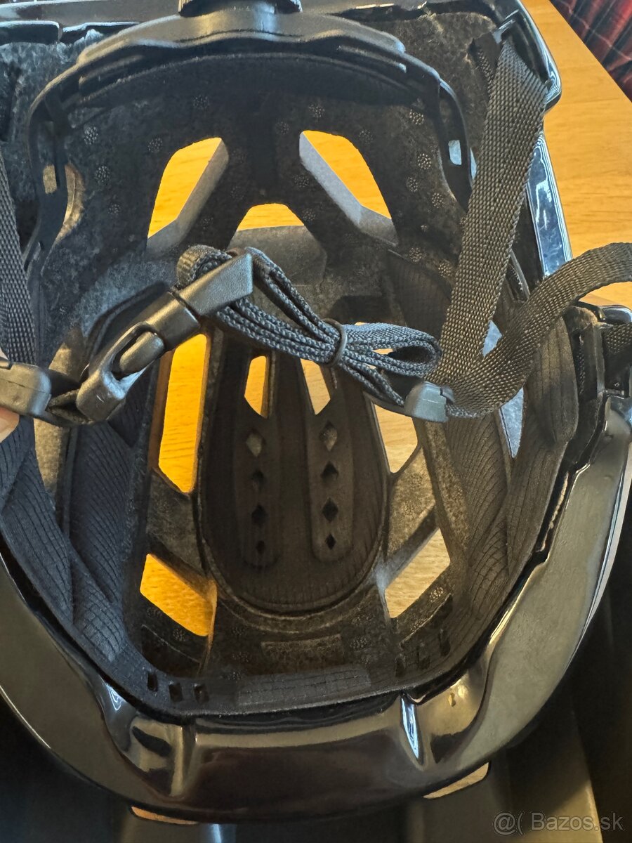 Predám cyklistickú prilbu CTM Molab - 7