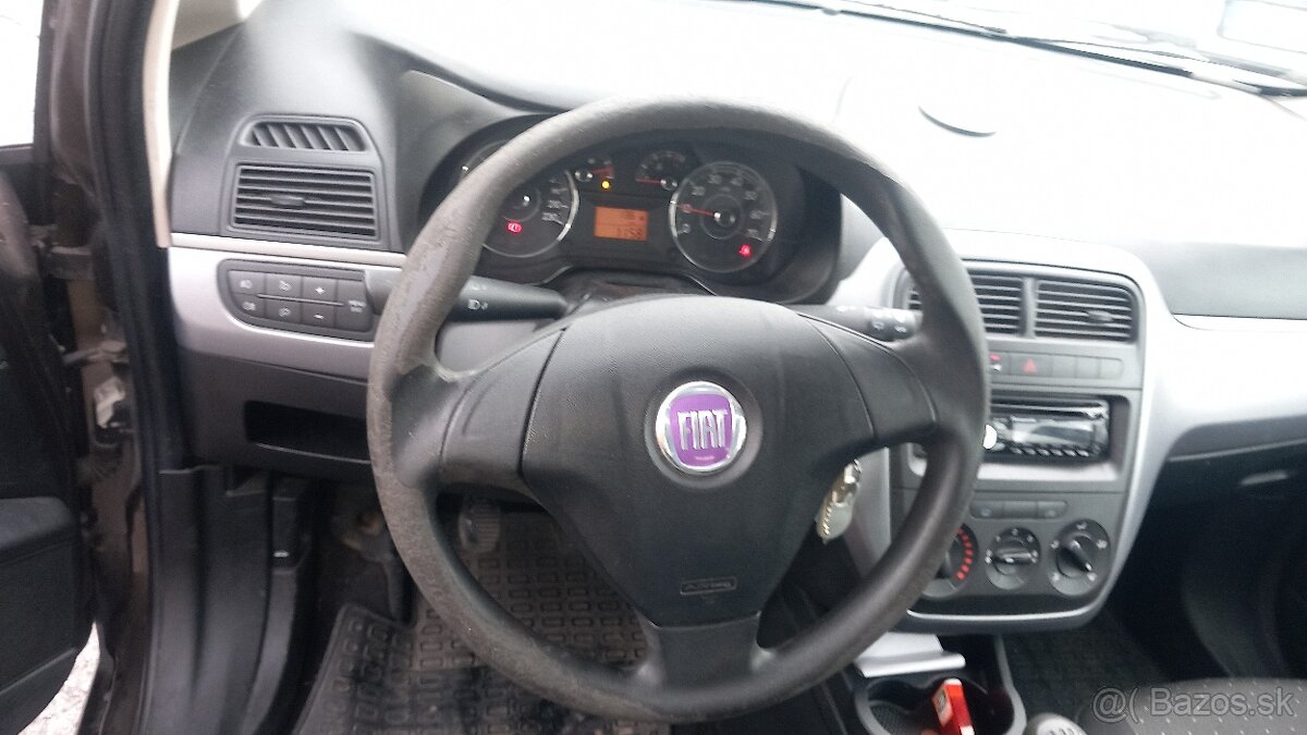 Predám Fiat punto 1.3jet 2009 - 7