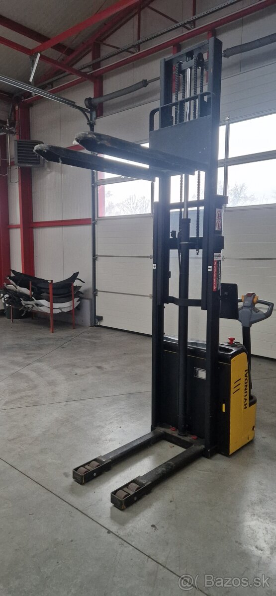 VZV Hyundai typ 12ES - 7