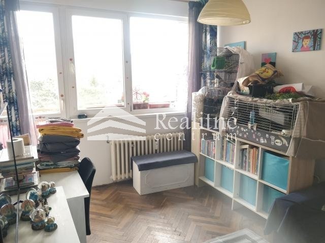 Predáme 2 izb. byt s lodžiou - 7