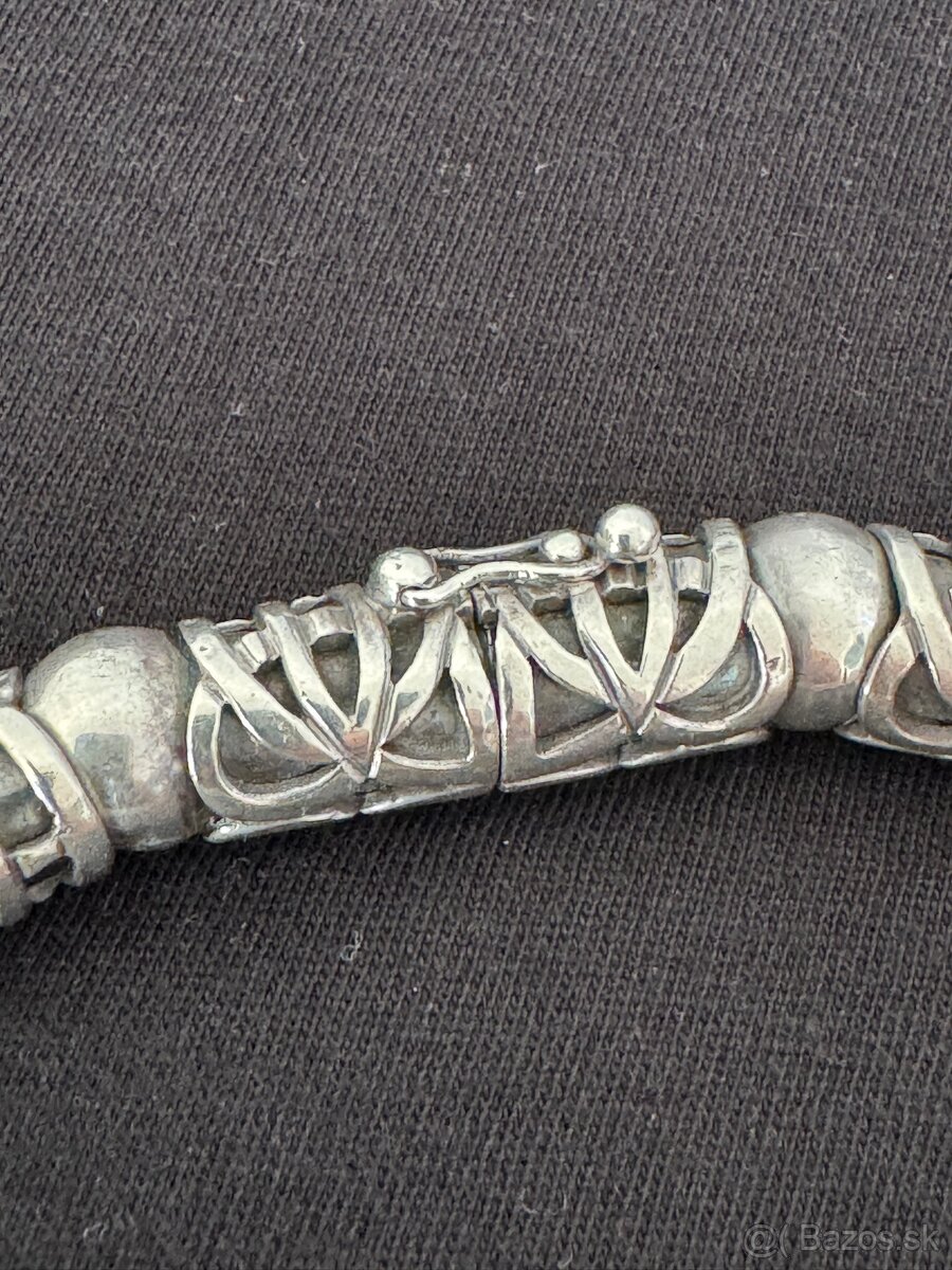 Strieborný náhrdelník s otváracím medailónom, zákaz. výroba - 7