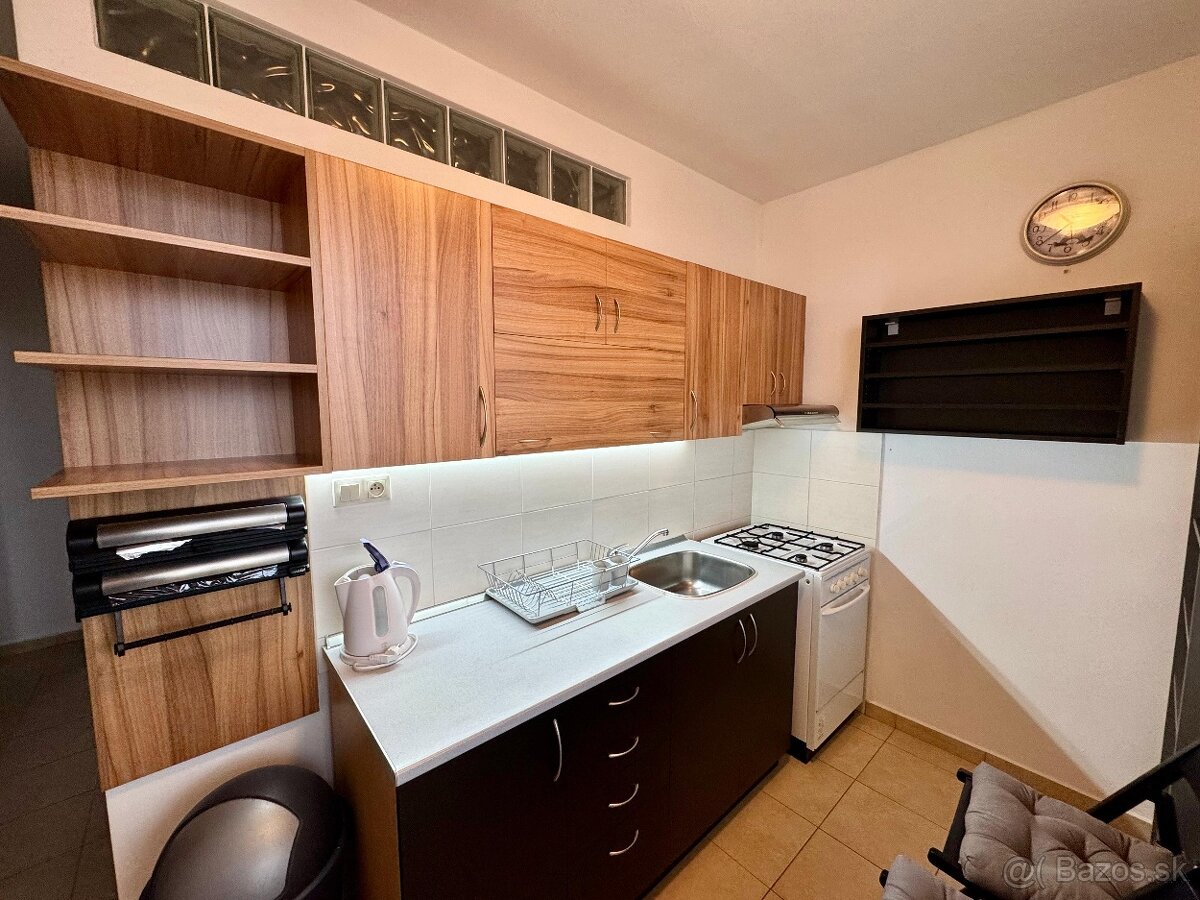 2i BYT S BONUSOVOU IZBOU – SNP, SKALICA - 7