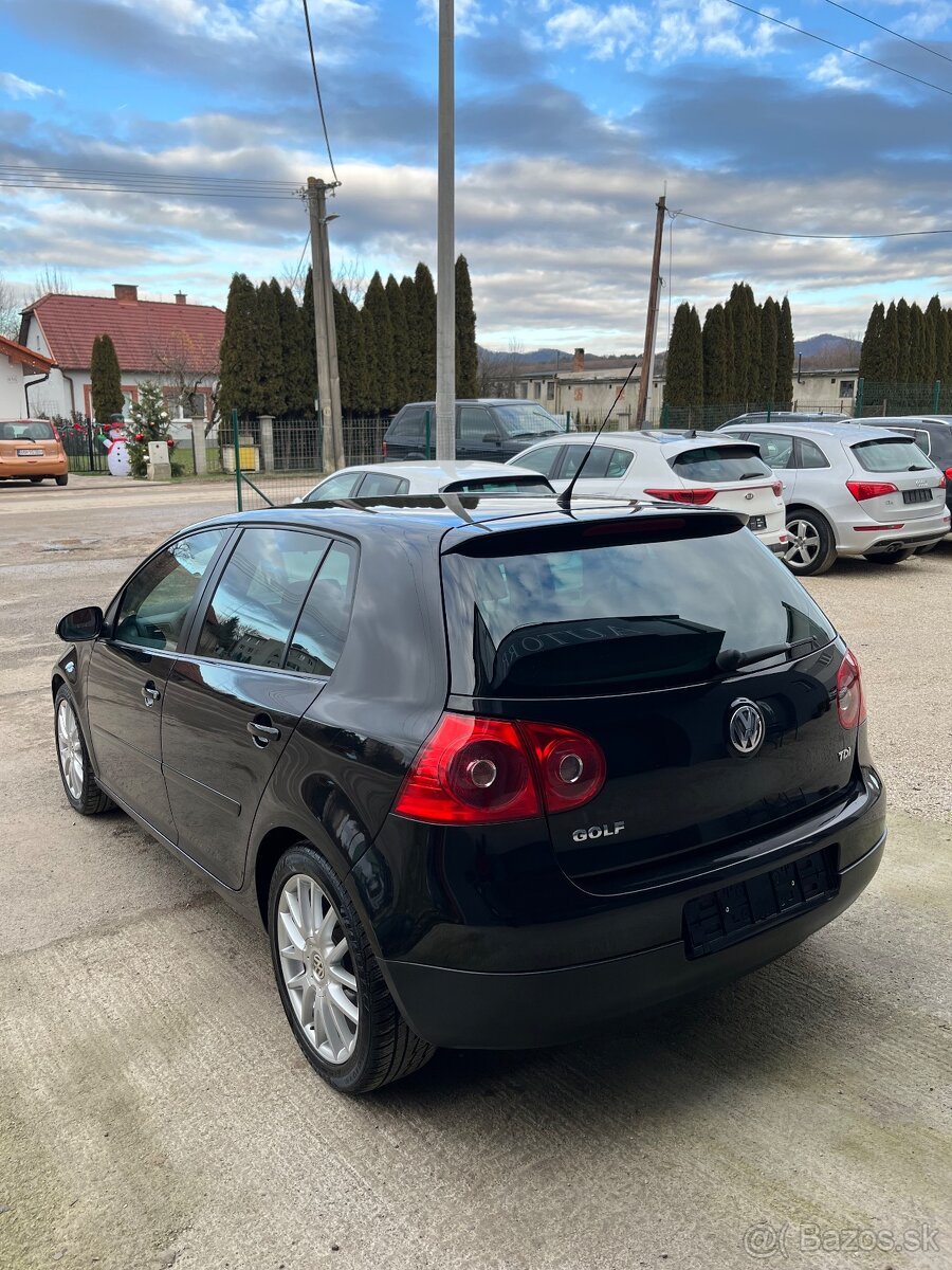 Volkswagen Golf 5 1.9 TDI GTsport = 77kW 188102km = - 7