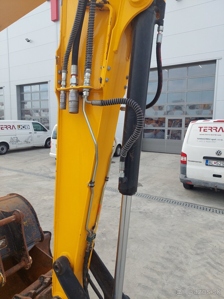 JCB 67C-1 (< 7t) - 7