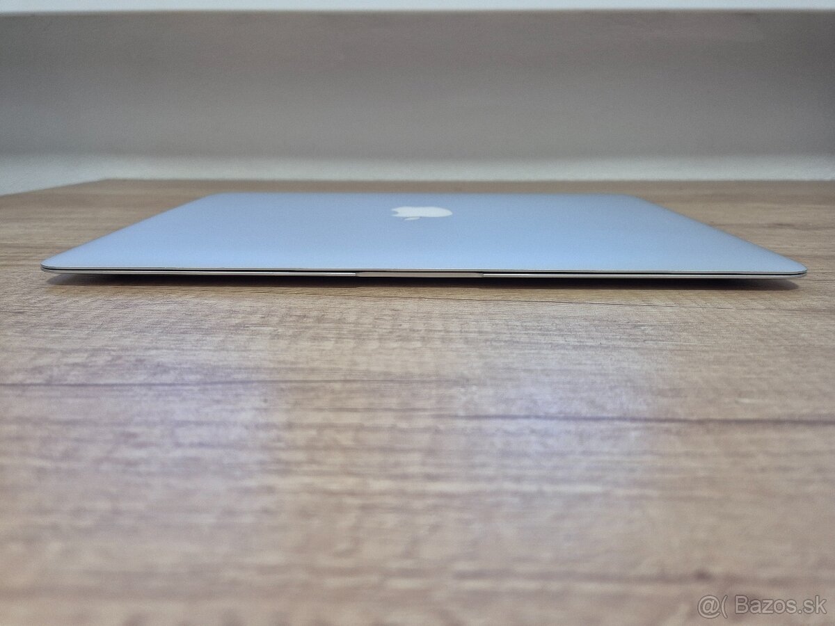 MacBook Air (13-inch, 2015) /Intel Core i5/8GB RAM/128GB SSD - 7