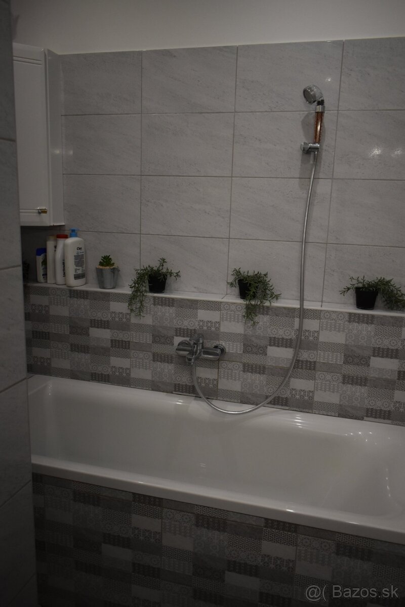 3 veľký byt Nábrežná ulica- rezervovaný ,nevolať - 7