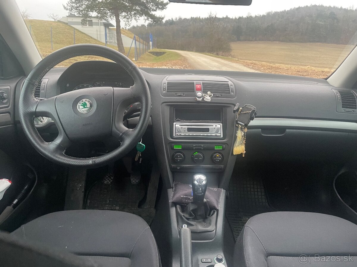 Predám Škoda octavia 1.9 TDi 77kw. - 7