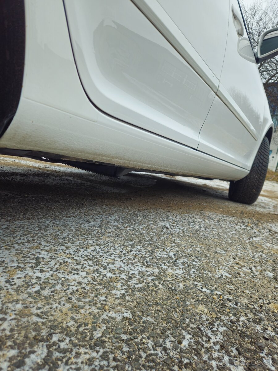 Skoda octavia 1.6tdi 77kw combi 2012 - 7