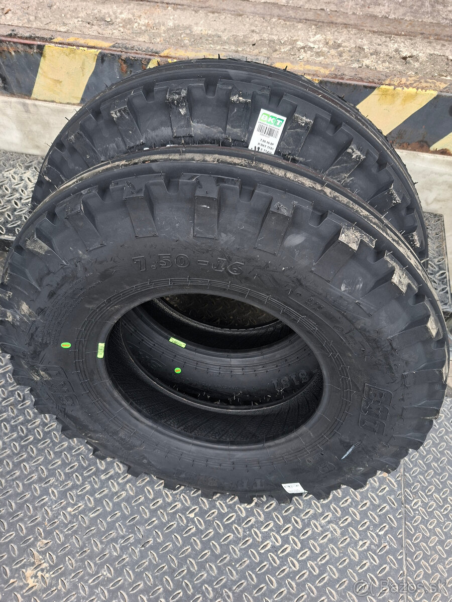 Traktorova pneumatika,plast guma traktor Zetor - 7