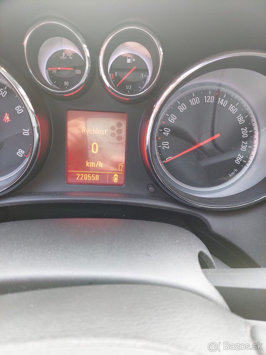 Astra J 2012 103kW - 7