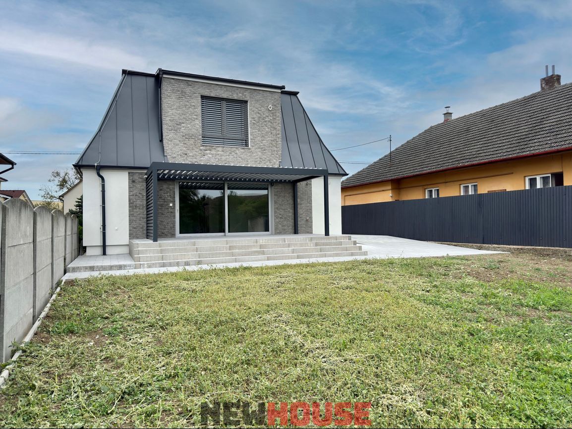 Skolaudovaná novostavba – 5i Rodinná vila BISKUPICE - 7