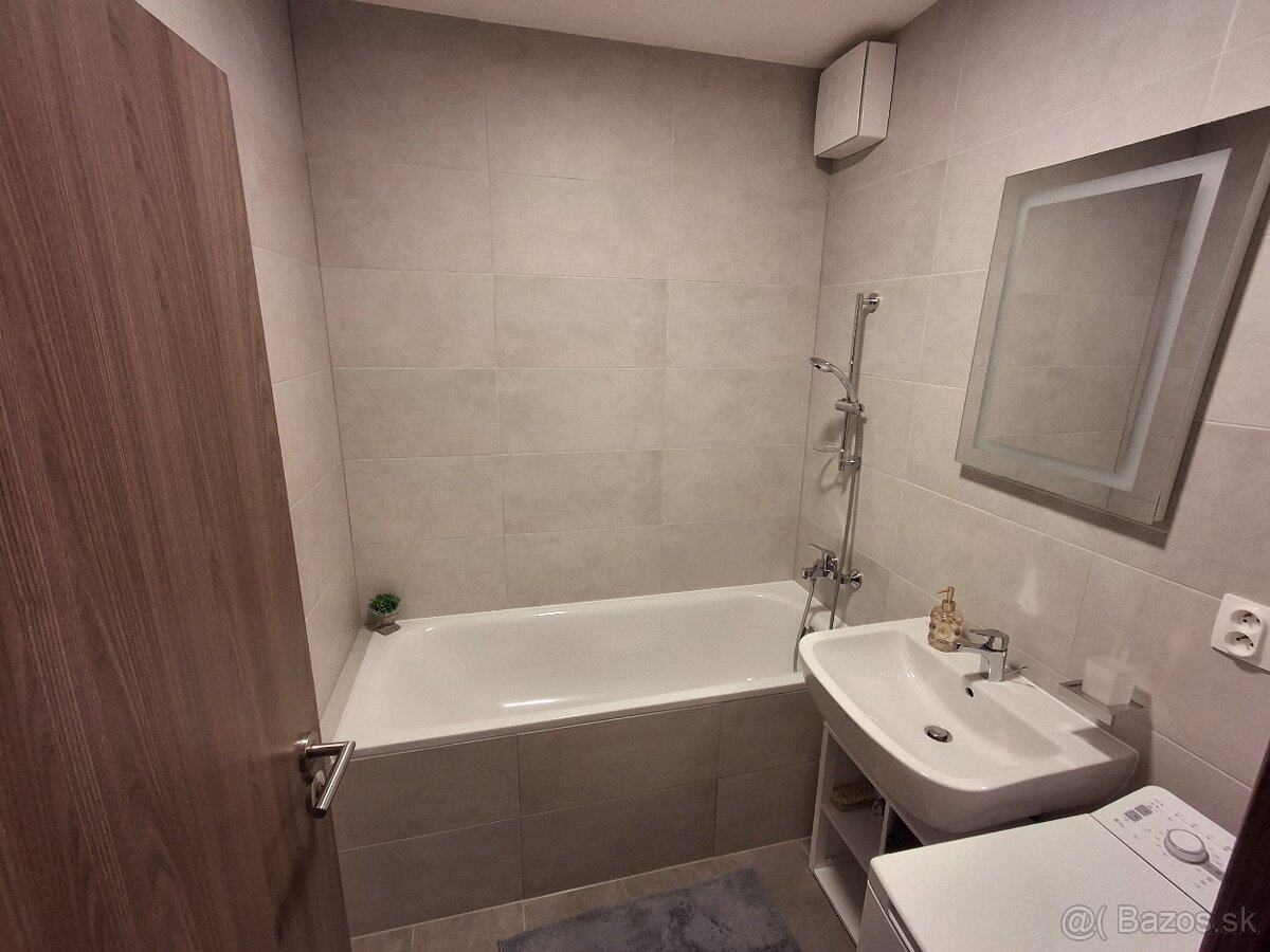 Na prenájom 2 izbový byt - Košice, Centrum - 7